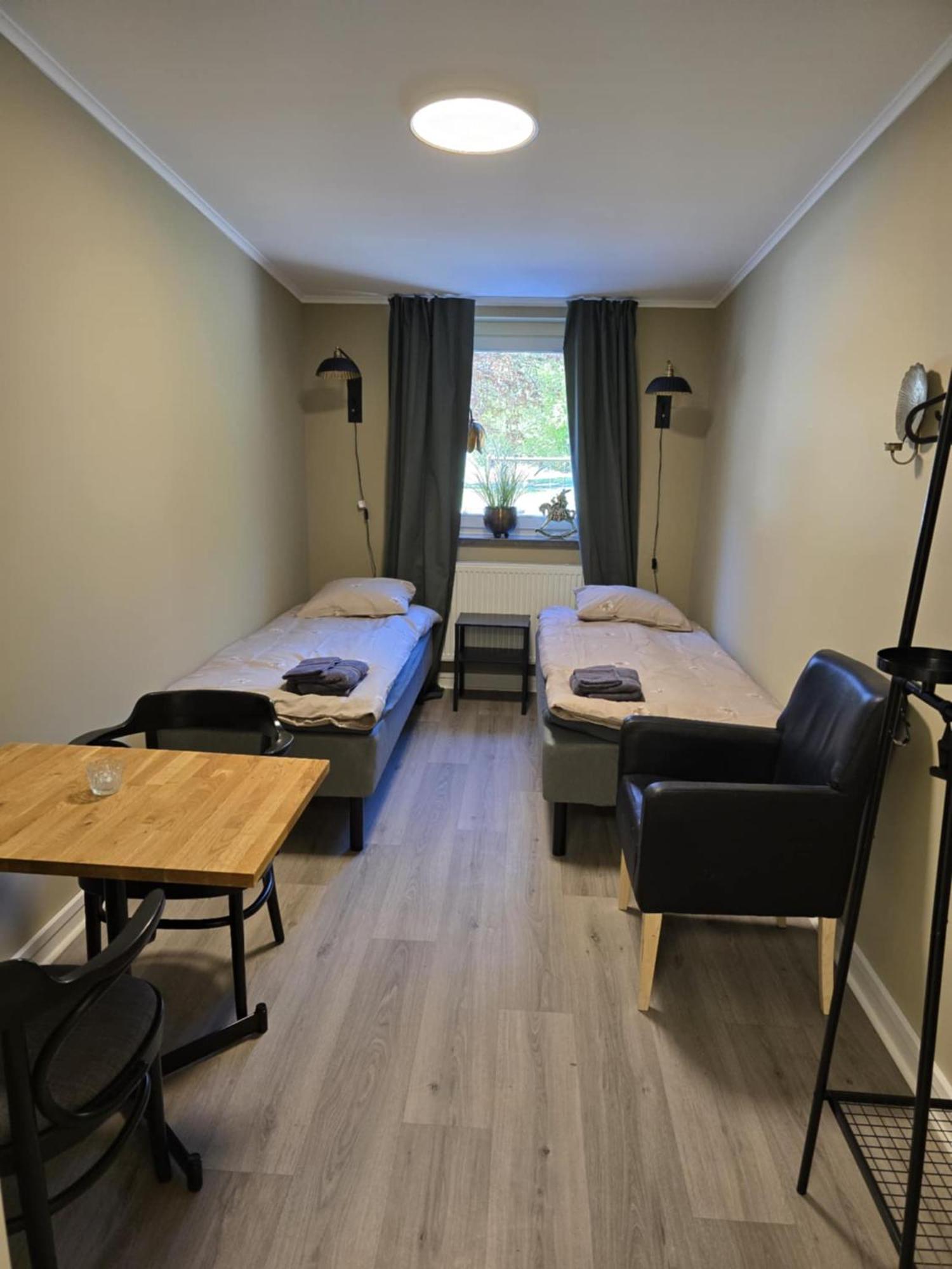 Stora Ekeberg Vandrarhem Axvall Exterior photo